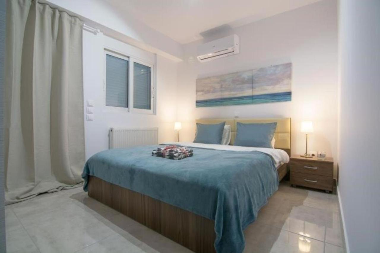 New Spacious Apartment Located In Piräus Exterior foto